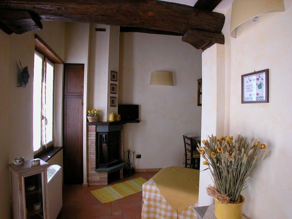 Agriturismo Istrice Innamorato カンペッロ・スル・クリトゥンノ 部屋 写真