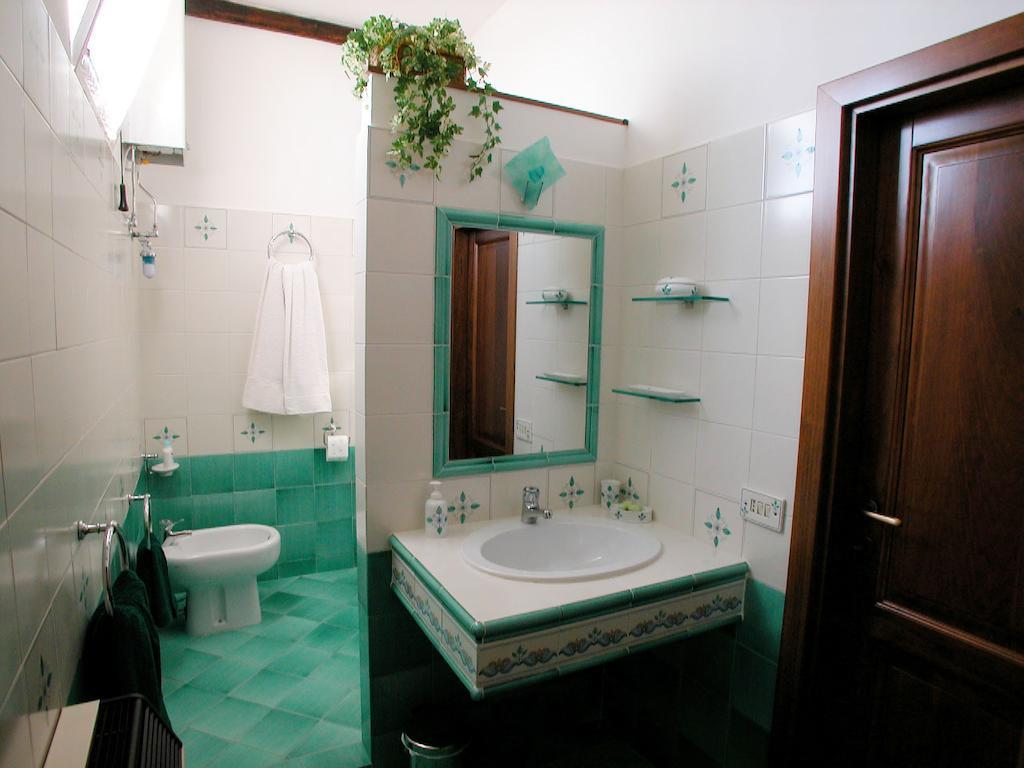 Agriturismo Istrice Innamorato カンペッロ・スル・クリトゥンノ 部屋 写真