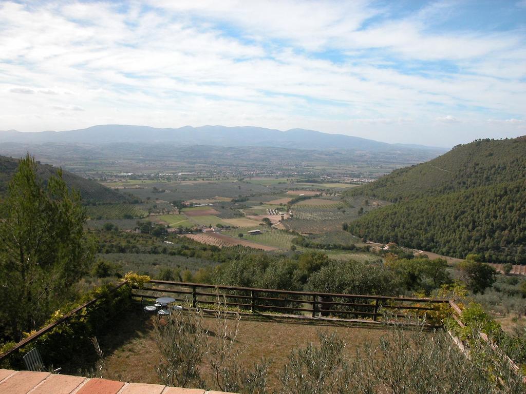 Agriturismo Istrice Innamorato カンペッロ・スル・クリトゥンノ エクステリア 写真